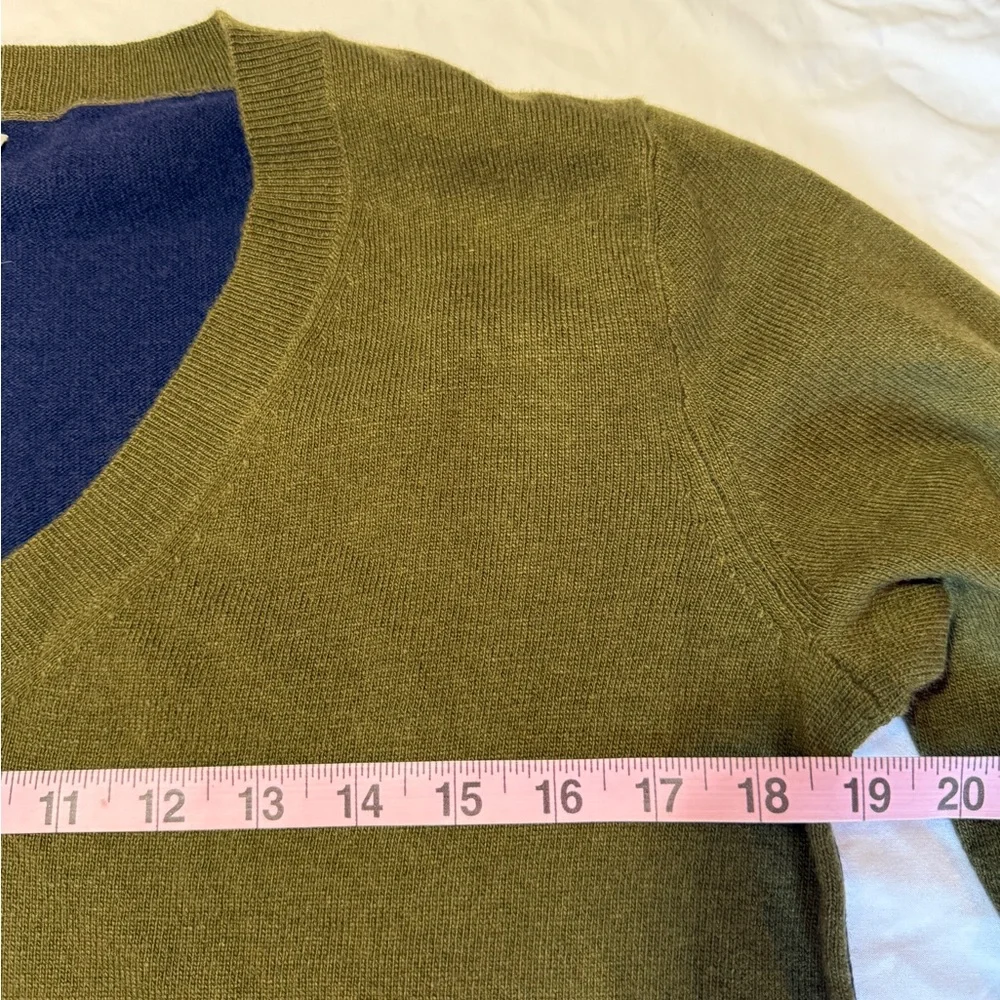 J.Crew Merino Wool Blend V-Neck Pullover Sweater Olive Green Blue Size M